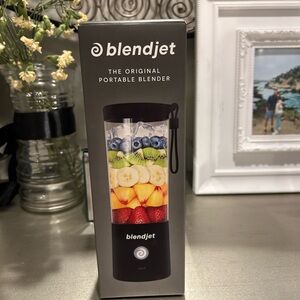 NIB BlendJet The Original Portable Blender - Black